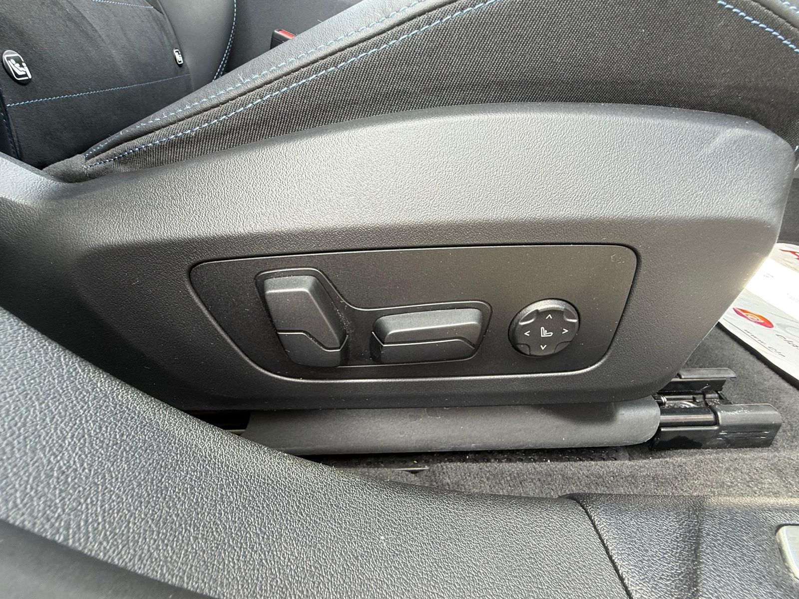 BMW Seria 1 2025 120d automat Pachet M - foto 28
