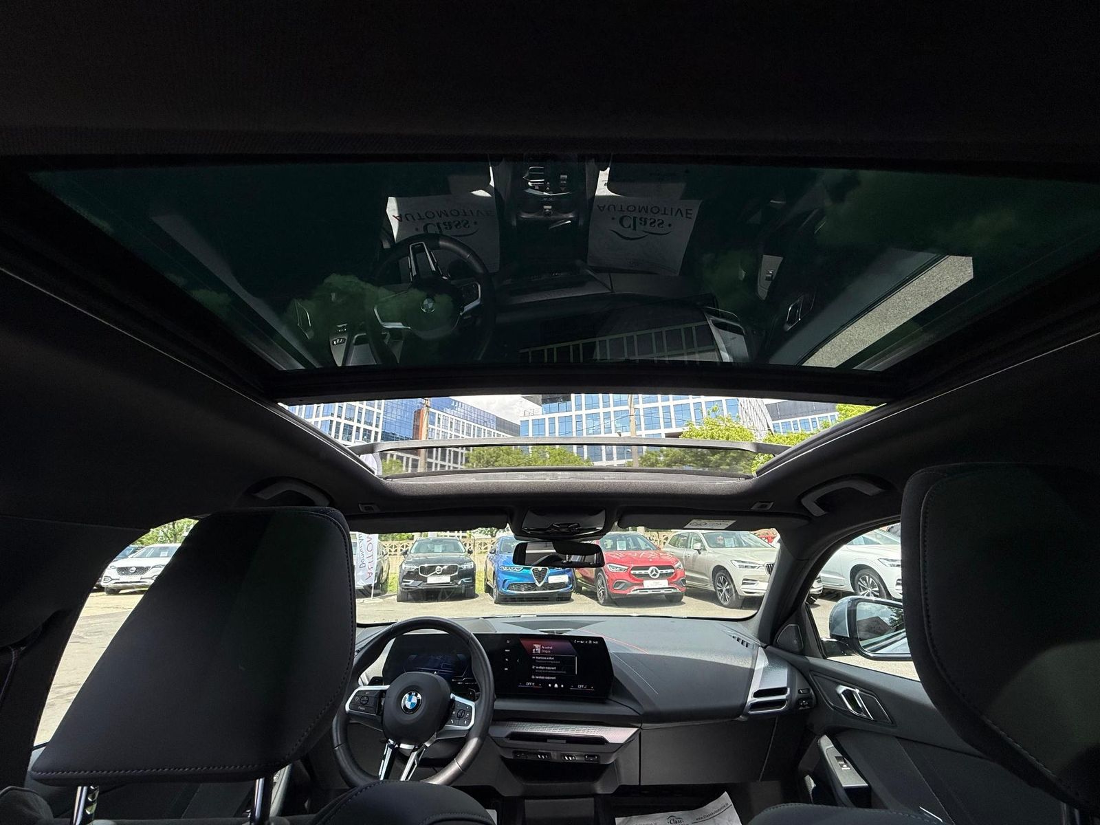 BMW Seria 1 2025 120d automat Pachet M - foto 34