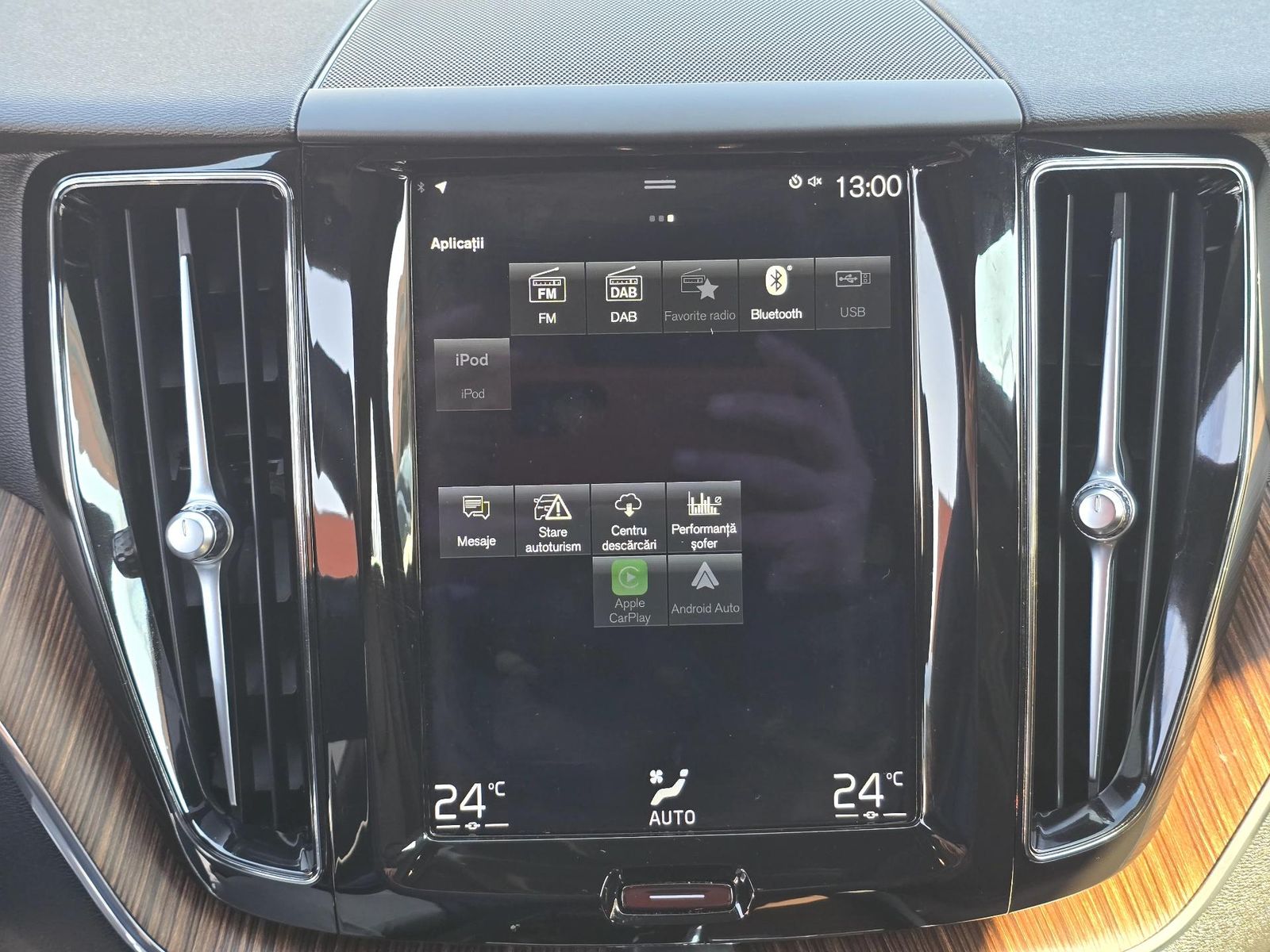 Volvo XC60 RECHARGE - INSCRIPTION T6 Hybrid AWD - Primul proprietar - foto 19
