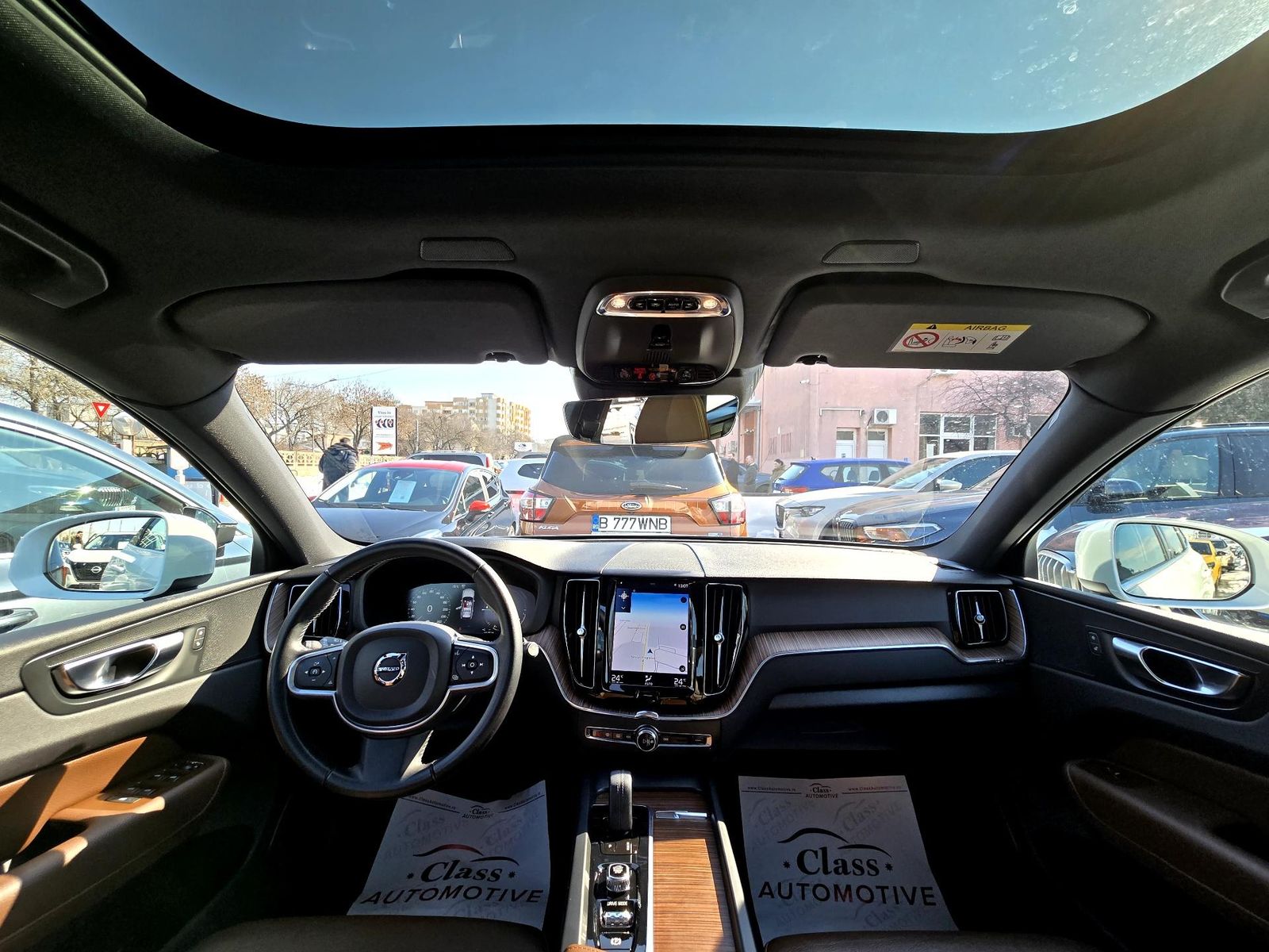 Volvo XC60 RECHARGE - INSCRIPTION T6 Hybrid AWD - Primul proprietar - foto 23